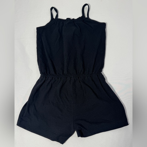The Children’s Place Smocked Romper One Piece Shorts Black Ruffle Girls 4T - Picture 6 of 10